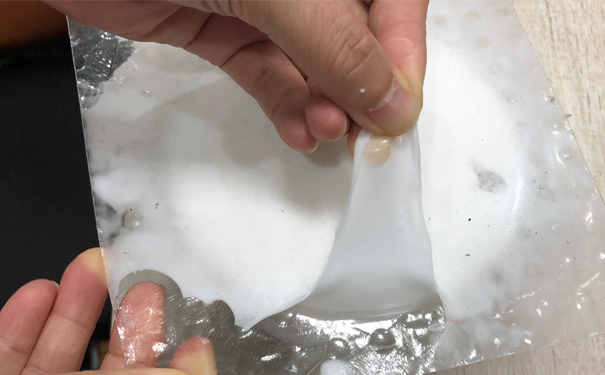 怎么清除還沒有固化的模具硅膠 ？