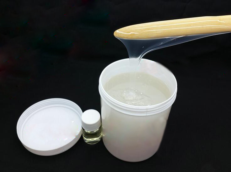 生產(chǎn)高端液態(tài)硅膠制品有什么方法？